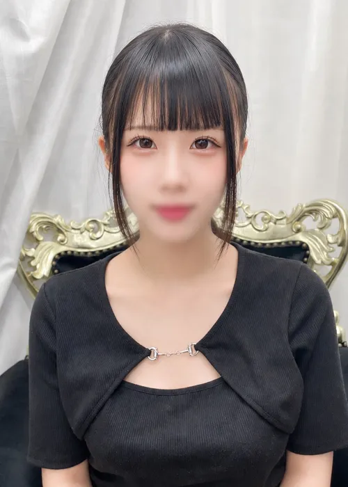 姫宮　りあ(22) 【T156/B95(H)/W55/H86】